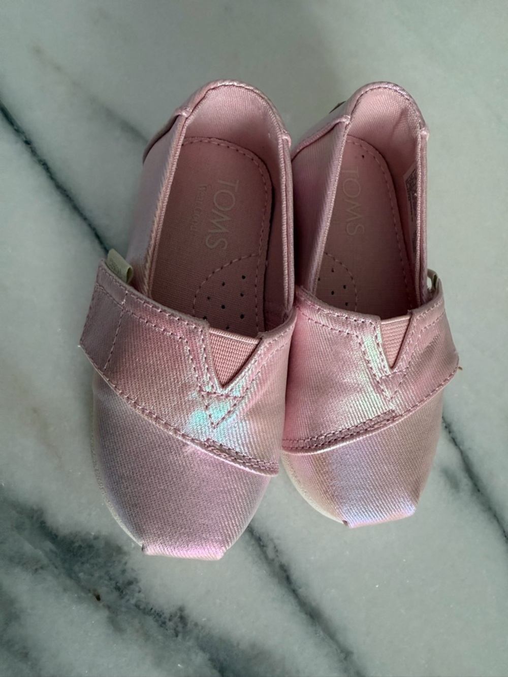 TOMS toddler. Size6. Never worn